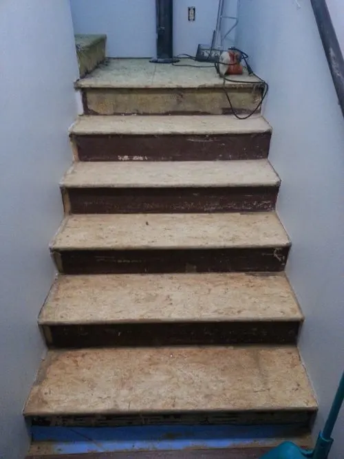 How to makeover OSB stairs cheaply